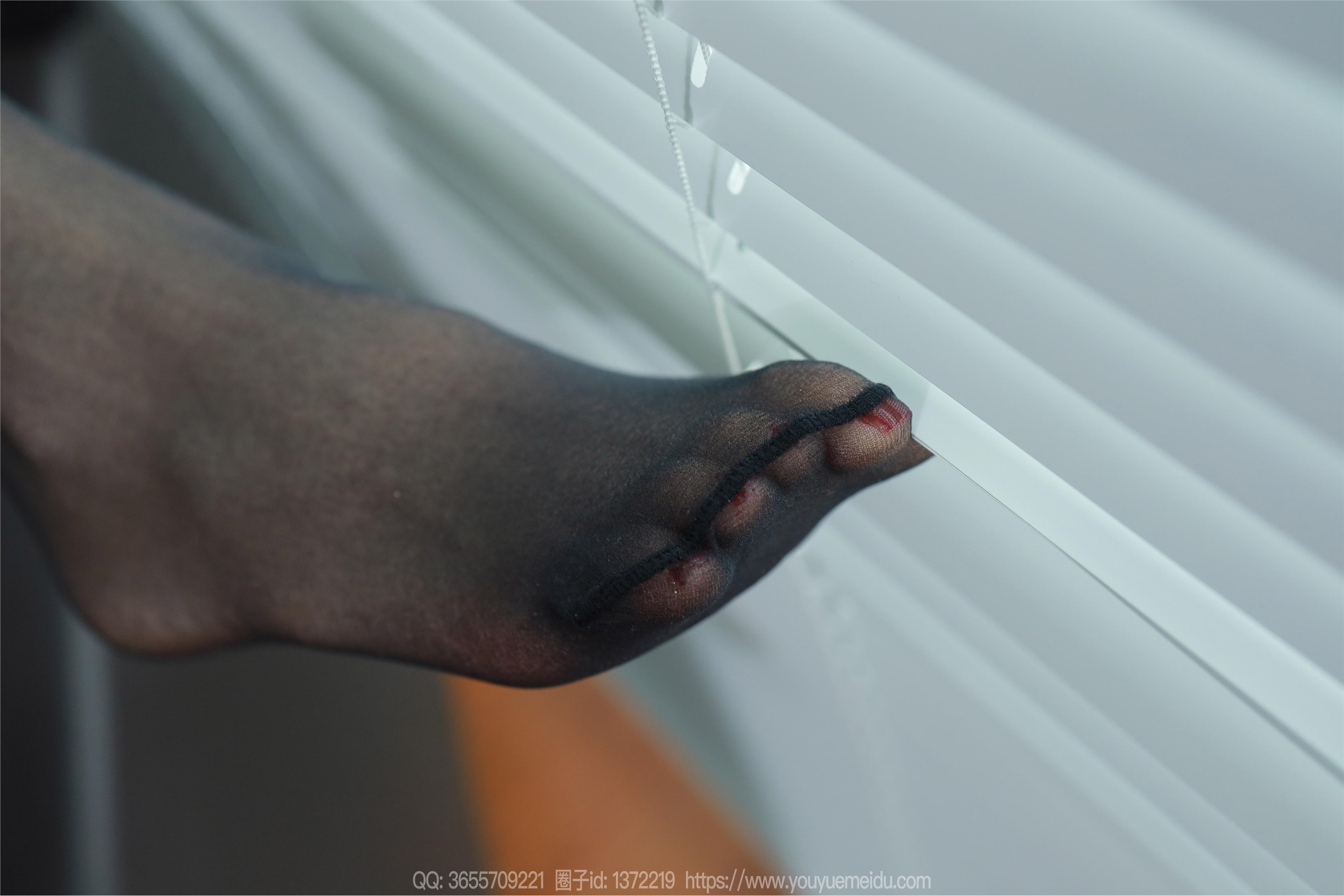 IESS异思趣向  2024.02.28 丝享家 1676 美子《节后上班》